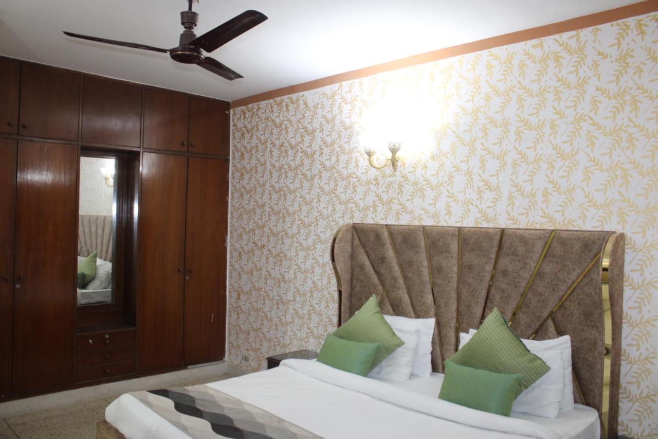 Awasthi Kozi Stays B&B - Closest To Vfs Нью-Дели Экстерьер фото