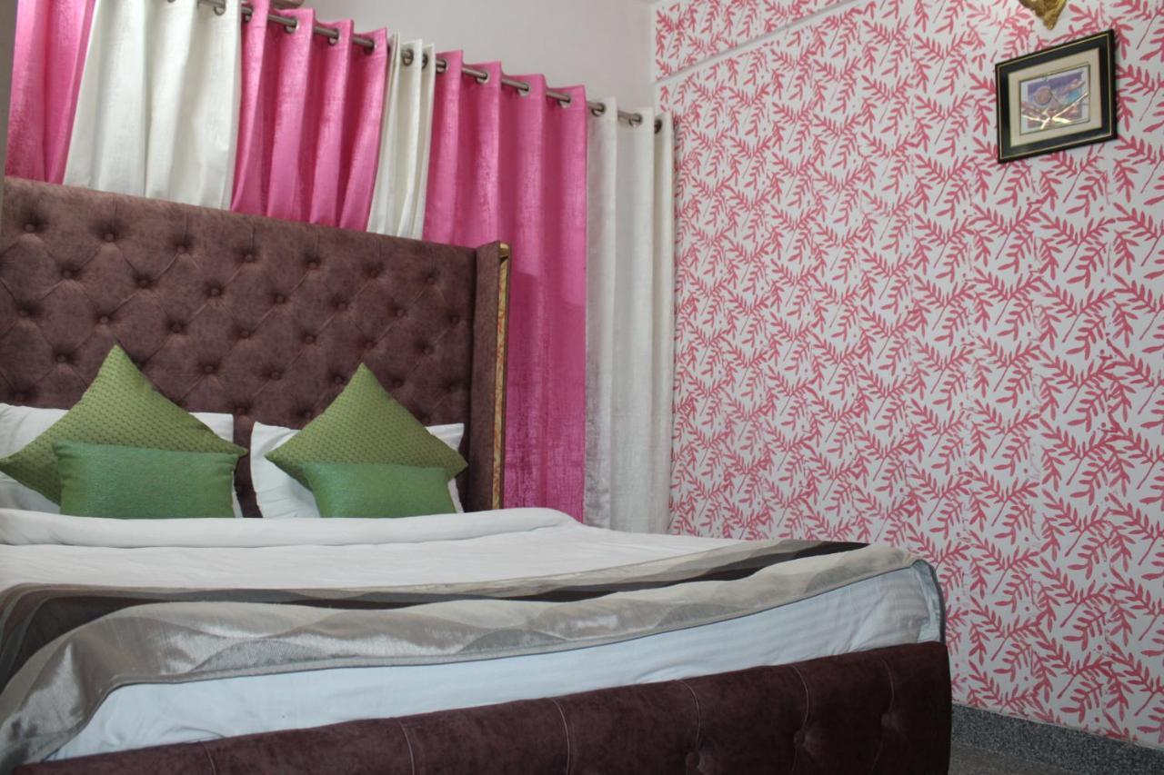 Awasthi Kozi Stays B&B - Closest To Vfs Нью-Дели Экстерьер фото