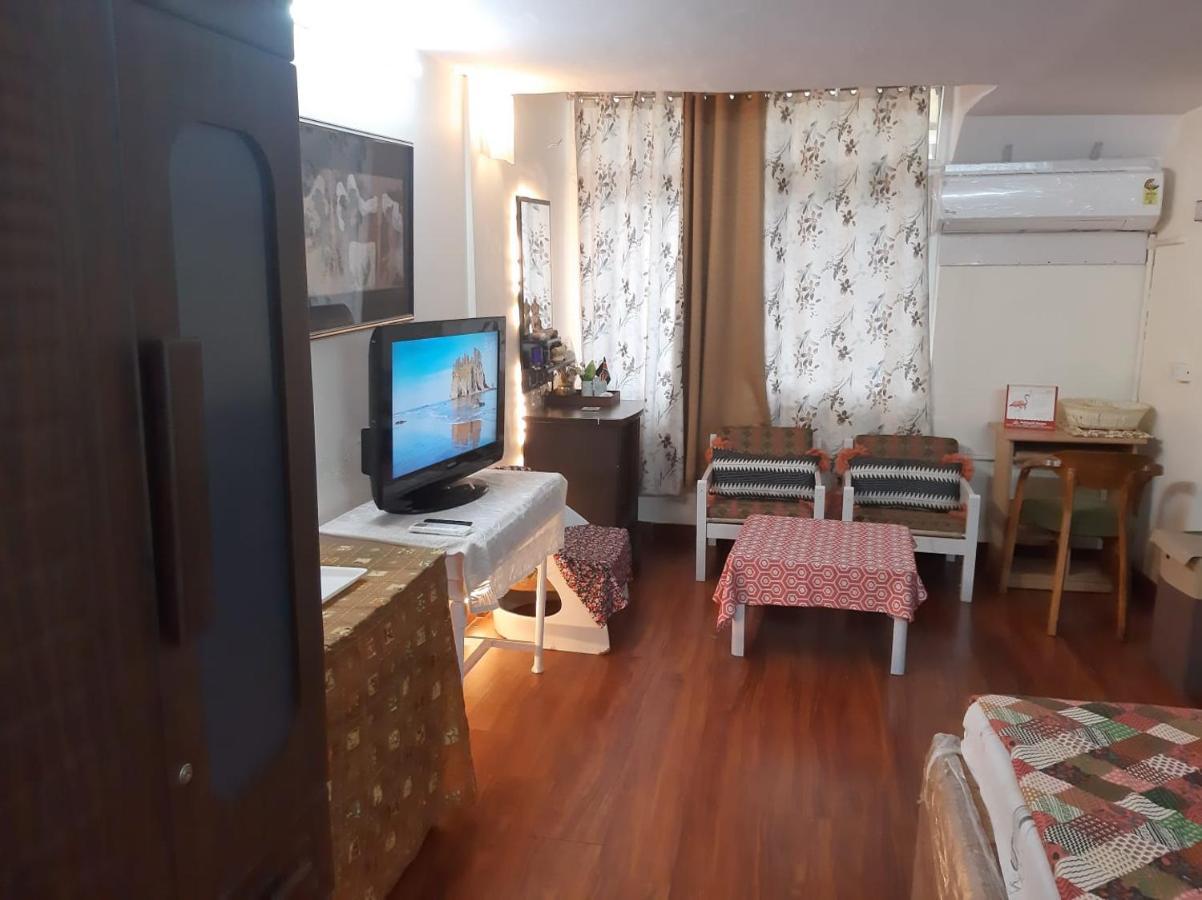 Awasthi Kozi Stays B&B - Closest To Vfs Нью-Дели Экстерьер фото